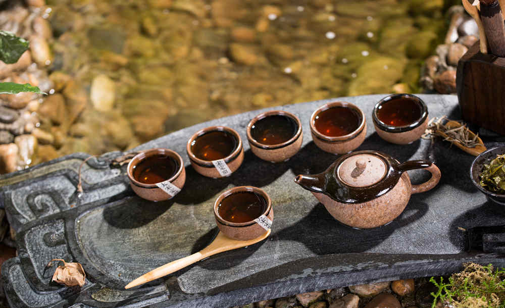 大宋定窯生產(chǎn)的精美定窯茶具套裝，提升你的品茗品味.jpg